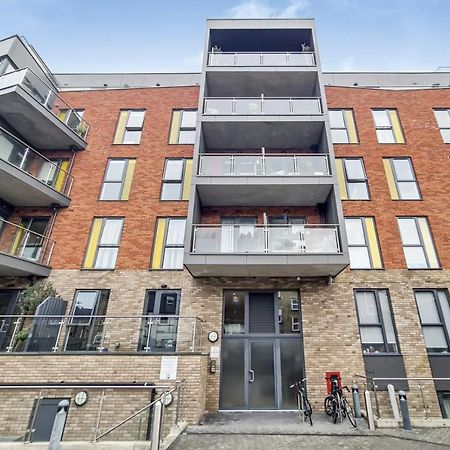 Luxury 2 Bed 2 Bath With Balcony New Build Apartment *South Central London* Esterno foto